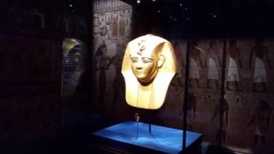 باريس تستضيف اليوم معرض "رمسيس وذهب الفراعنة".. يضم 181 قطعة أثرية