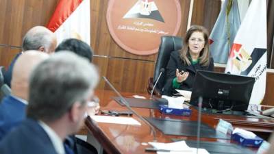 وزيرة التخطيط ورئيس الصندوق السيادي تتابع عملية تطوير مبنى وزارة الداخلية بوسط البلد