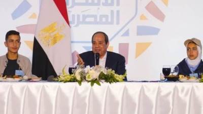 الرئيس السيسي: ربنا بيساعد اللي يساعد الناس