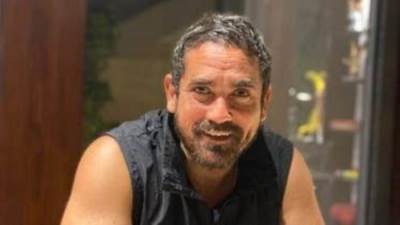 أمير كرارة عن حفل إفطار المطرية: «ولاد الأصول ممكن تعزموني؟»