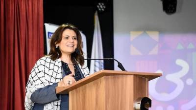 "الهجرة" تنظم يومًا مصريًا ولقاءً للدكتور ميسرة عبد الله عالم المصريات بمدارس القرية الذكية