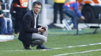 كارلوس أوسوريو يتسلم تقرير مفصل عن لاعبى الزمالك