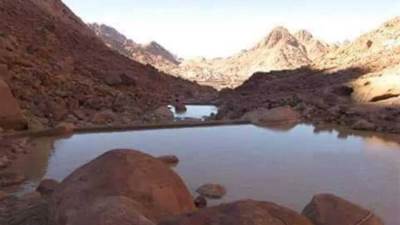 الرى: امتلاء بحيرات وادى ميعر بجنوب سيناء بمياه السيول