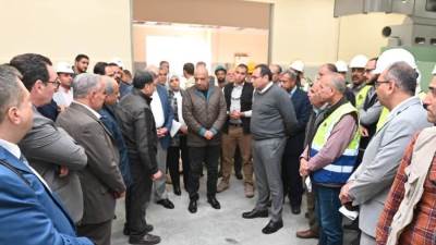 وزير قطاع الأعمال: الدولة توفر كافة مقومات النجاح للمشروع القومي لتطوير صناعة الغزل والنسيج