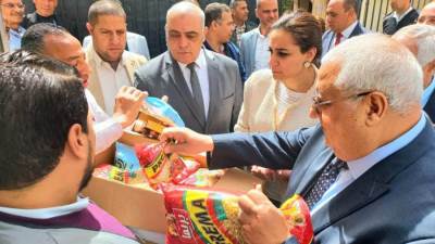 البنك الزراعي يستكمل مسيرة قوافل الخير لتوزيع المساهمات الغذائية على الأسر الأكثر احتياجاً