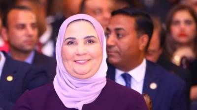 القباج تزور الكاتدرائية المرقسية بالعباسية.. وتهنئ البابا تواضروس الثاني بعيد القيامة المجيد