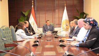 وزير التنمية يتابع الموقف التنفيذي للدورة الثانية من المبادرة الوطنية للمشروعات الخضراء الذكية