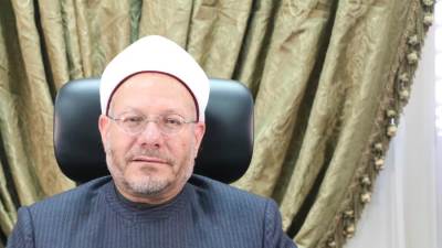 المفتي يهنئ الرئيس السيسي والشعب المصري والأمتين العربية والإسلامية بمناسبة ليلة القدر