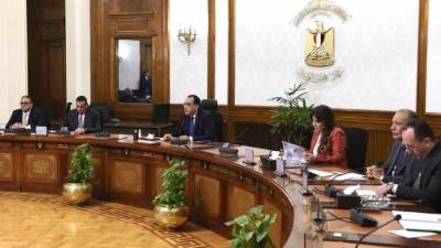 رئيس الوزراء يوجه بتفعيل غرف الطوارئ والأزمات خلال إجازة عيد الفطر المبارك