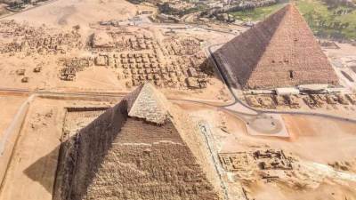 بمناسبة يوم التراث العالمي.. وزارة السياحة تسلط الضوء على منطقة أهرامات الجيزة