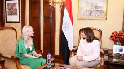 وزيرة الهجرة تلتقي سفيرة أيرلندا بالقاهرة لبحث التعاون