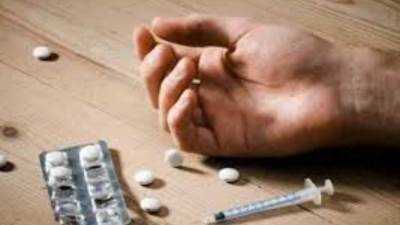 “القباج" تعلن استمرار عمل الخط الساخن لعلاج مرضى الإدمان "16023"