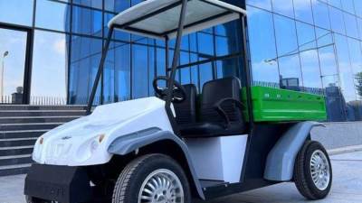 طرح أول سيارة مصرية كهربائية لنقل البضائع في الاسواق