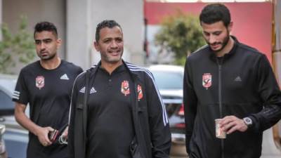 بعثة النادى الأهلى تصل مطار القاهرة استعدادا للسفر إلى المغرب