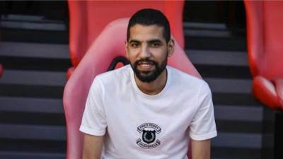 وفاة خال مؤمن زكريا نجم الأهلي السابق 