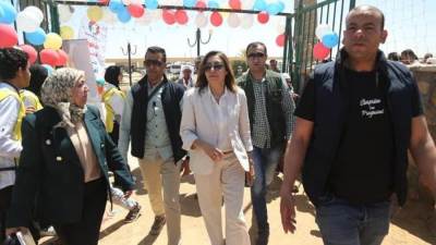 نيفين الكيلاني: رحلات لأطفال قرية شهداء الروضة للمشروعات القومية والمعالم الأثرية 