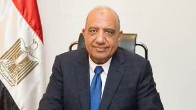 وزير قطاع الأعمال العام تطوير مدينة هليوبوليس الجديدة وكورنيش المقطم 