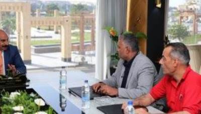 محافظ أسوان: تخصيص 4 قطارات "أسوان - القاهرة" متنوعة للقادمين من السودان