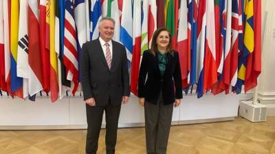 وزيرة التخطيط تبحث سبل التعاون مع سكرتير عام منظمة التعاون الاقتصادي والتنمية