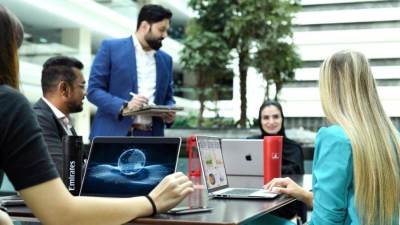 مجموعة الإمارات تدعو خبراء تكنولوجيا المعلومات المصريين للعمل في دبي