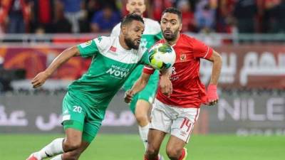 55 ألف مشجع لمباراة الأهلي والرجاء المغربي في إياب ربع نهائي دوري الأبطال