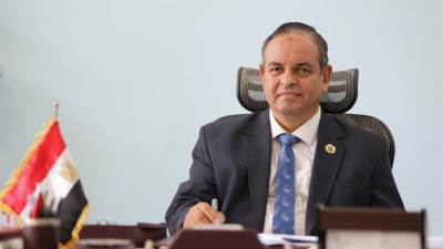 الجمارك: تعديل ضوابط الإفراج المؤقت عن سيارات المصريين بالخارج والسياح والعابرين