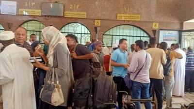 النقل: استمرار تسيير عدد من الرحلات الإضافية بالسكة الحديد لاستيعاب كثافة العائدين من السودان