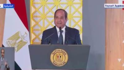 الرئيس السيسي يوحه بإطلاق حملة قومية لتحسين الصورة الذهنية في المجتمع لقيمة العمل