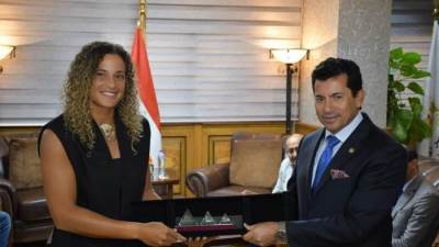 وزير الرياضة يشيد بالانجاز التاريخي لميار شريف في بطولة مدريد للتنس