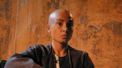 روجينا تكشف معاناتها بعد حلق شعرها في "ستهم".. جابلي اكتئاب ومش هعمل كده تاني