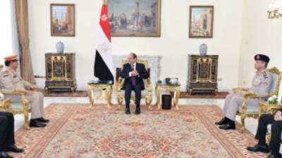الرئيس السيسى يستقبل وزير دفاع اليمن ويؤكد مساندة مصر جهود التوصل لحل سياسى