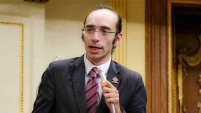 مع انطلاق الحوار الوطنى.. محمد عبد العزيز يعلن عن العفو عن مجموعة من المحبوسين