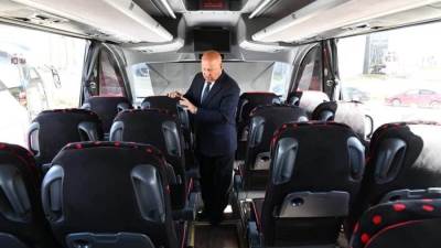 وزير النقل يتفقد اصطفاف أتوبيسات نقل الركاب بالعاصمة الإدارية الجديدة