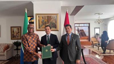 وزير الشباب والرياضة يوقع بروتوكول تعاون ثنائي مع نظيره الجنوب افريقي