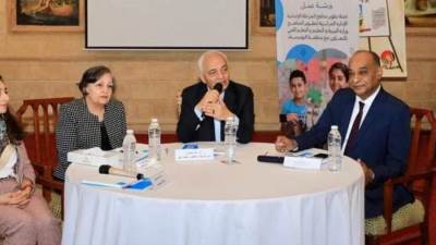 التعليم: إعداد مناهج المرحلة الإعدادية وفق المعايير الدولية وبما يتناسب مع متطلبات العصر