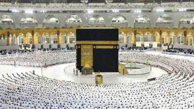 "شؤون الحرمين" تقدم خدماتها التنظيمية والتوجيهية لقاصدات بيت الله الحرام