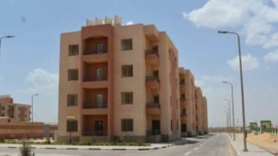 محافظ الجيزة: مشروع سكنى متكامل يضم 256 وحدة لمواطنى قرية الديسمى متضررى السيول