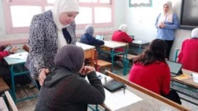 طلاب رابعة وخامسة ابتدائى بالجيزة يؤدون اليوم امتحانى الدراسات الاجتماعية وICT