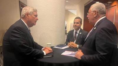 وزير الزراعة يبحث مع نظيره الأمريكي سبل تعزيز آفاق التعاون الزراعي المشترك بين البلدين