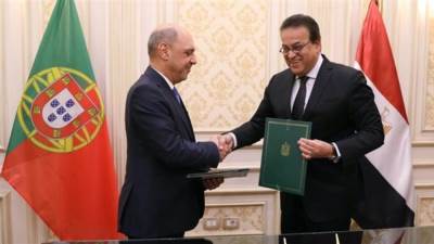 وزير الصحة ونظيره البرتغالى يوقعان بروتوكول تعاون مشترك بين البلدين
