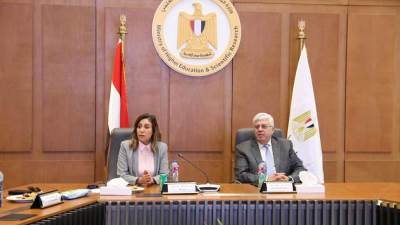 وزير التعليم العالي يرأس الاجتماع الأول لمجلس أمناء بنك المعرفة المصري