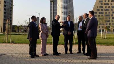 رئيس الوزراء يتفقد الحدائق المركزية "النهر الأخضر" بالعاصمة الإدارية الجديدة