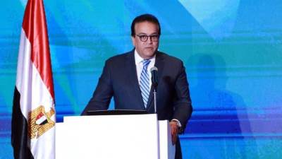 وزير الصحة: القيادة السياسية تولي اهتمامًا كبيرًا لمكافحة الأورام السرطانية