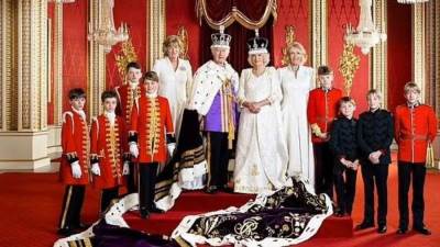 بريطانيا تكشف الصورة الرسمية لتتويج الملك تشارلز