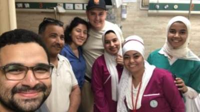 سائح أمريكى يشيد بالخدمات المقدمة بمستشفيات هيئة الرعاية الصحية بالأقصر