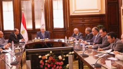 القصير يتابع حصاد القمح ويوجه بتشجيع المزارعين على توريد المحصول