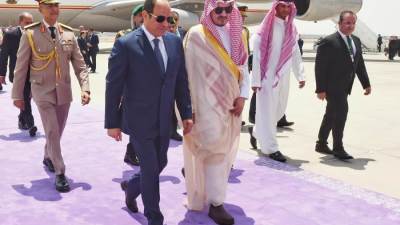 وصول الرئيس السيسى السعودية للمشاركة فى القمة العربية