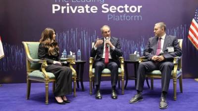 وزير الاتصالات: أكثر من 90% من حركة البيانات بين أسيا وأوروبا تمر عبر مصر