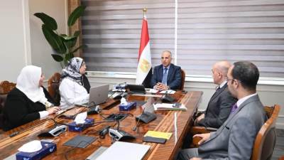 سويلم يتابع منظومة الشكاوى بوزارة الموارد المائية والرى