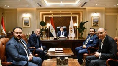 صبحى يبحث مع وفد ألمانى سبل التوسع فى الاستثمار بقطاعى الشباب والرياضة